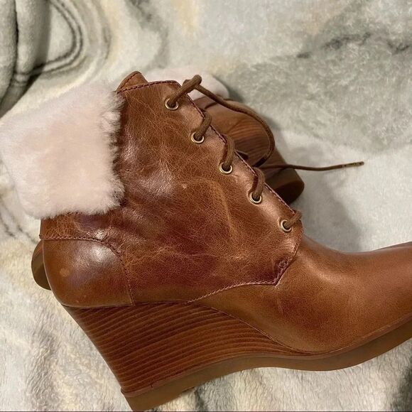 Michael Kors | Carrigan Wedge Boot - Picture 7 of 13